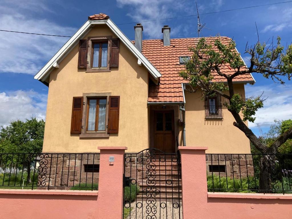 La Maison De De Et Son Jardin Vakantiehuis
